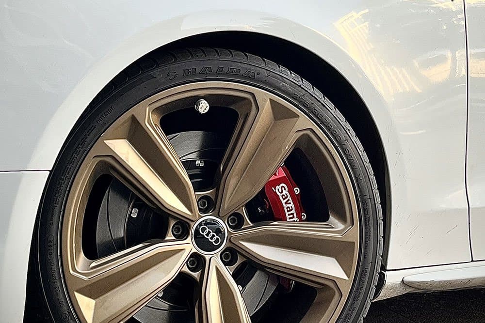 Audi S5 с тормозами SAVANINI