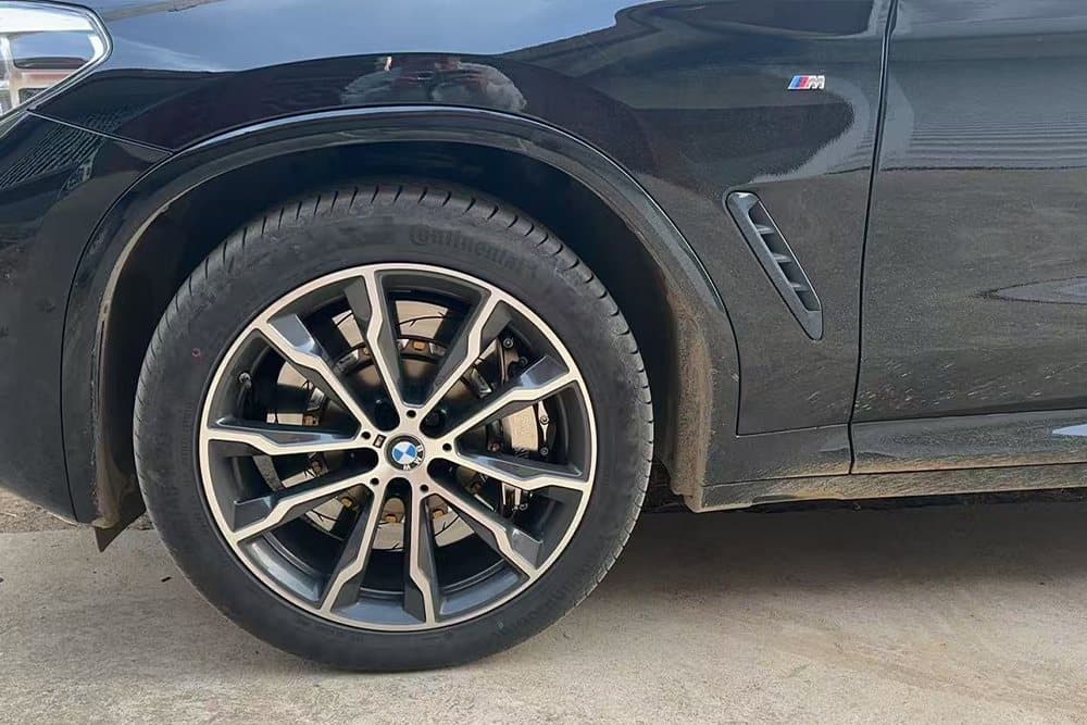 BMW X3 с тормозами SAVANINI