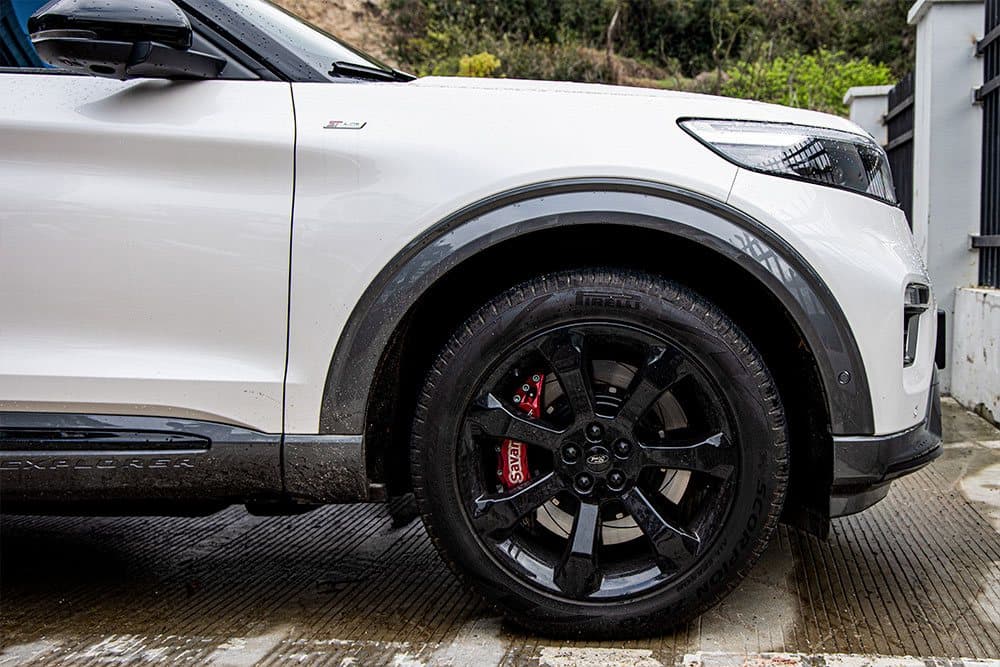 Ford Explorer с тормозами SAVANINI