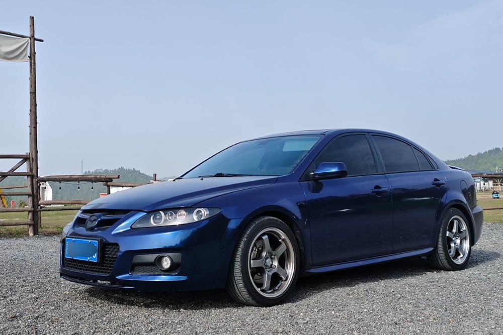 Mazda 6 с тормозами SAVANINI