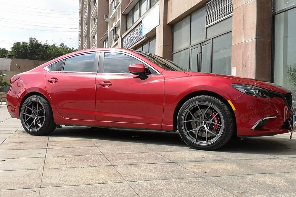 Mazda 6 (Atenza) с тормозами SAVANINI