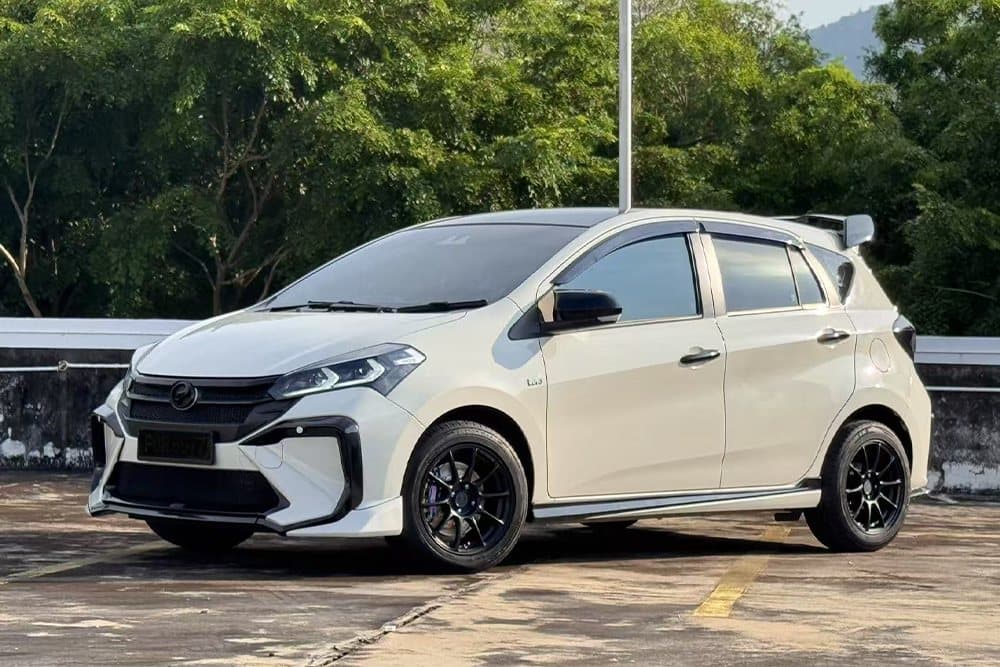 Perodua Myvi с тормозами SAVANINI