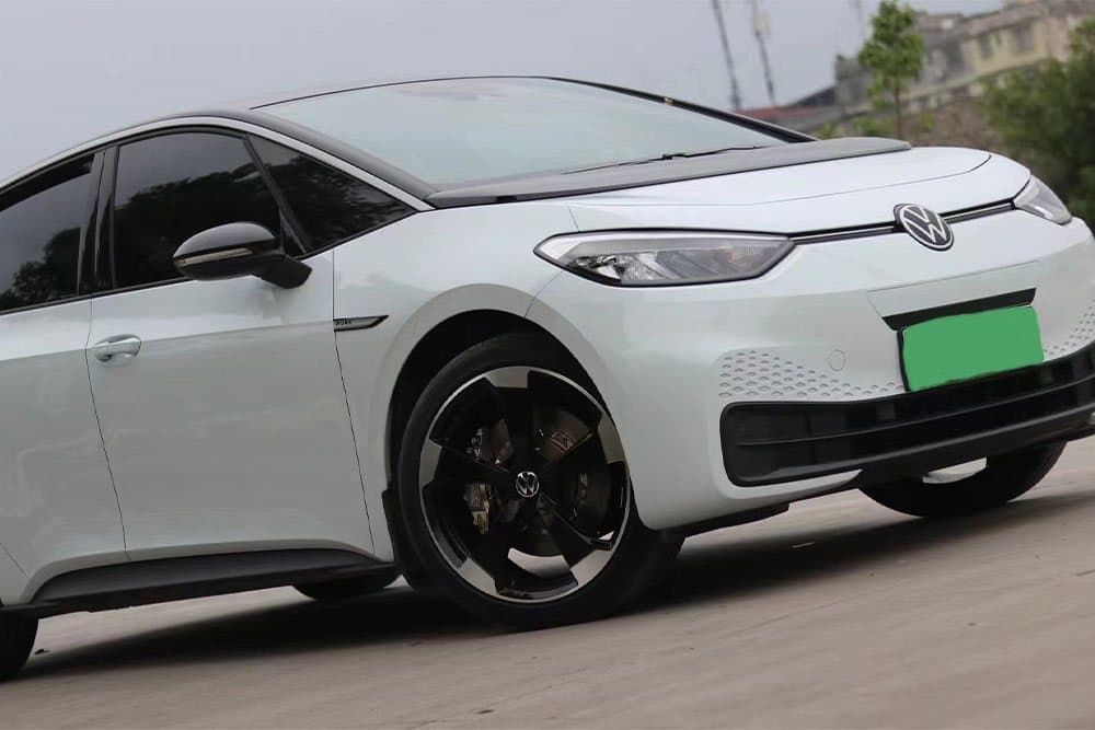 Volkswagen ID.3 с тормозами SAVANINI