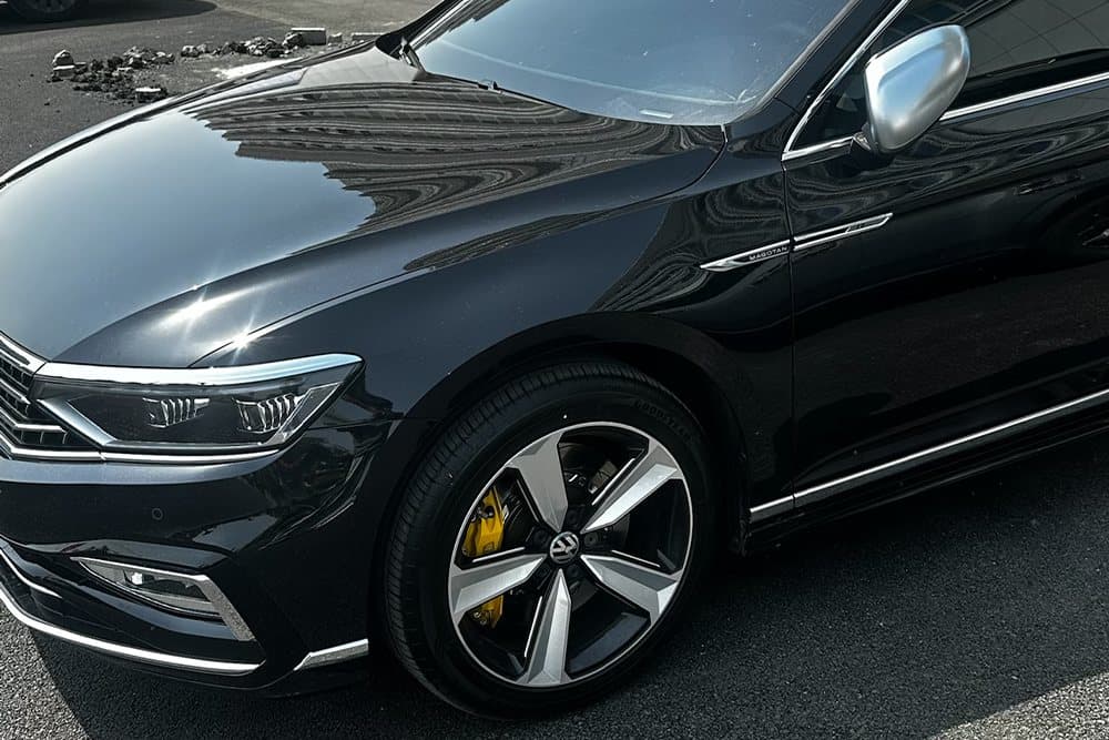 Volkswagen Magotan с тормозами SAVANINI